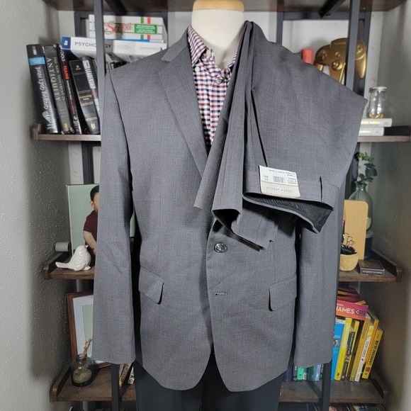 Joseph Abboud Mens 2PC Suit Two Button Flat Front Gray Twill Poly Wool 46S 40x34 - Picture 1 of 16